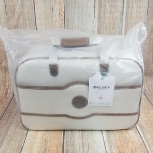 delsey chatelet weekender